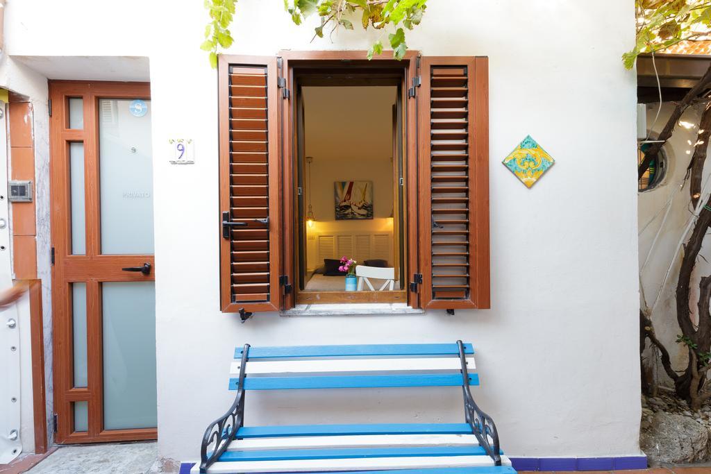 14 Leoni Bed & Breakfast