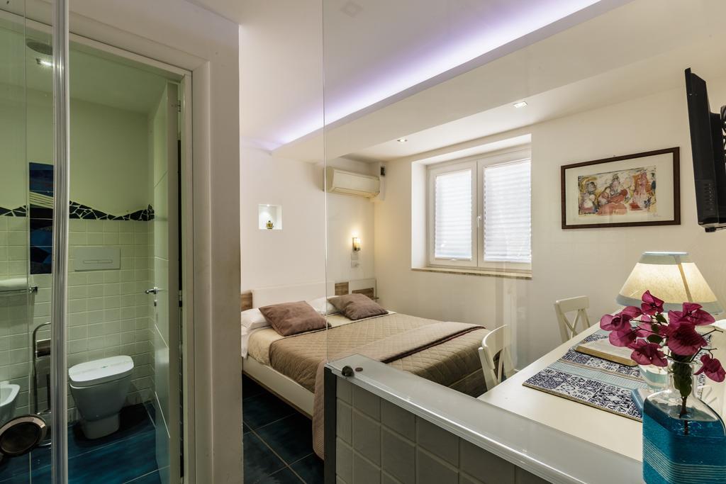 Bed & Breakfast 14 Leoni