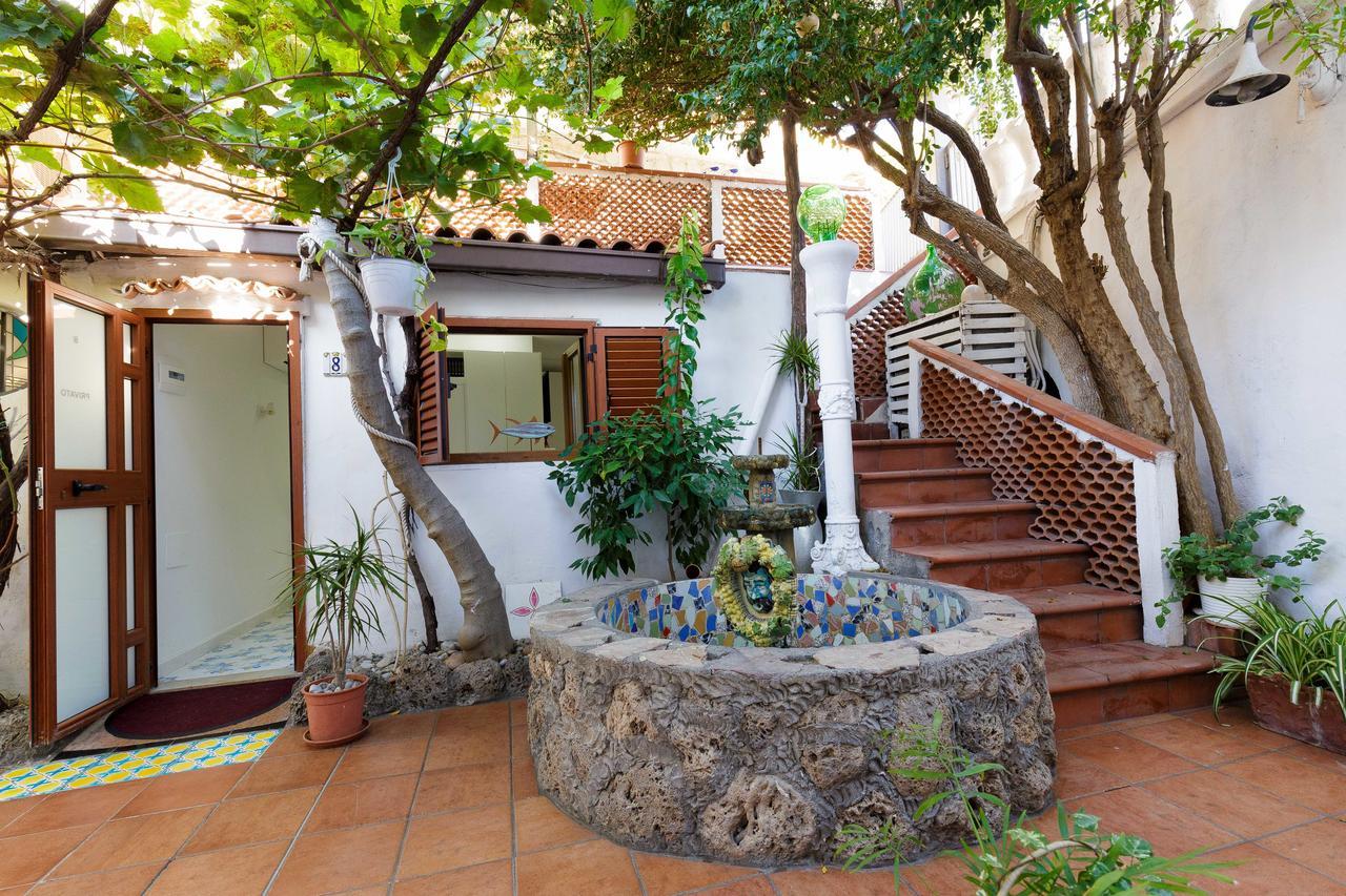 14 Leoni Bed & Breakfast Salerno