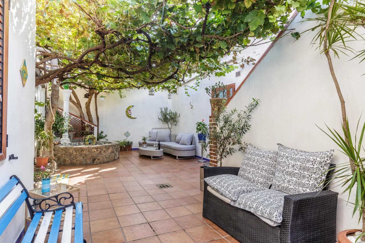 Bed & Breakfast 14 Leoni 3*