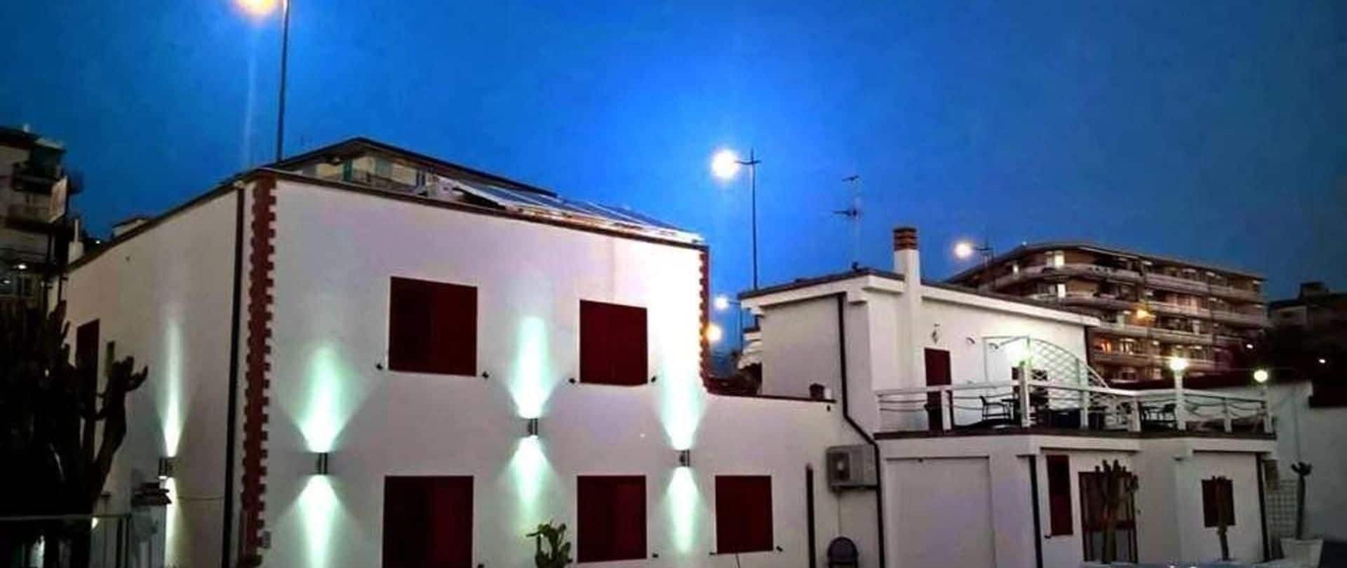 Bed & Breakfast 14 Leoni 3*